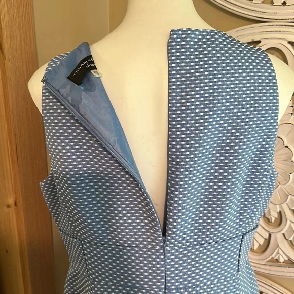 TAHARI-LEVINE Periwinkle Blue/White Sleeveless Sheath Dress - Picture 6 of 7